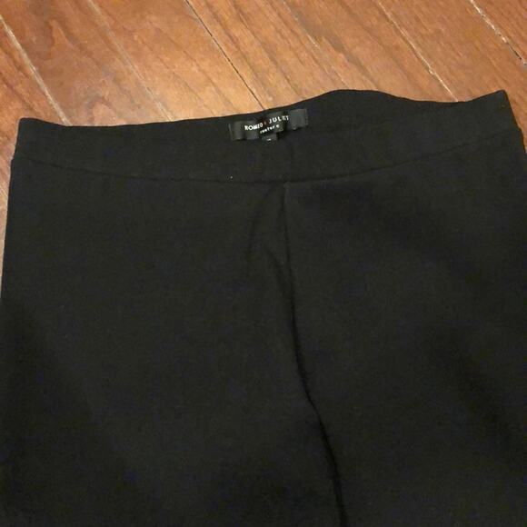 ROMEO & JULIET Black Legging Pants - Picture 2 of 3